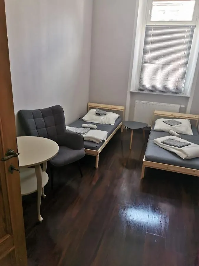 Apartment Monteurszimmer In Hof Hof